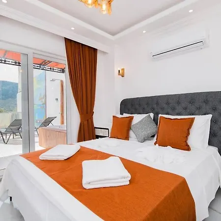 Yagmur Damlasi Muhafazakar Denize Yakin Villa Kalkan